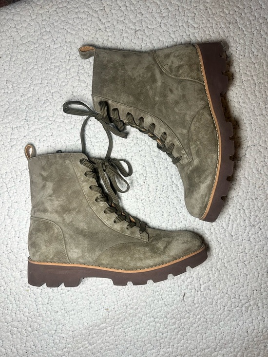 Worn once VIONIC Lani Olive Suede Lace-Up Water Repel. Combat Boots Size 7 - Picture 2 of 10